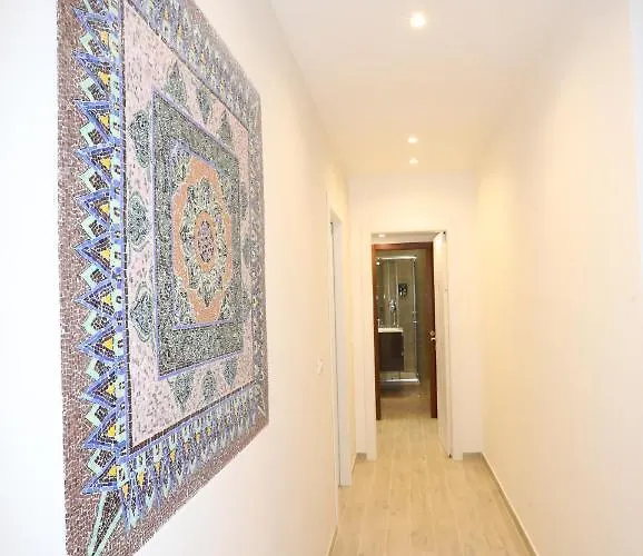 Couette-café Unique Luxury Apartment&rooms 4*