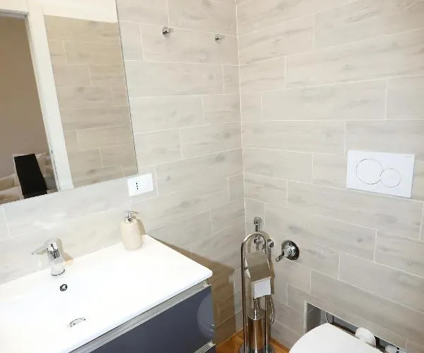 Unique Luxury Apartment&rooms Couette-café Rome