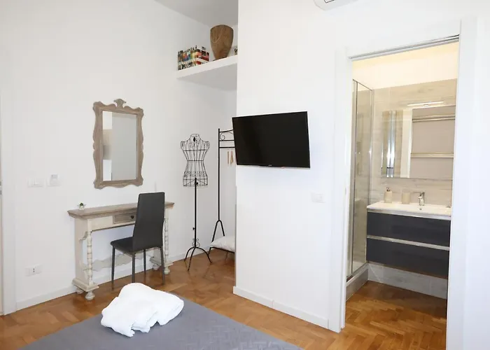 Unique Luxury Apartment&rooms 4*